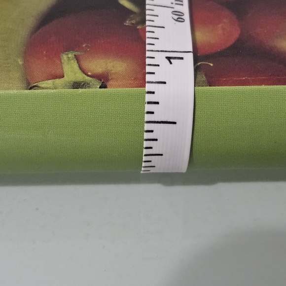 Essential Vegetarian Cookbook - Picture 12 of 16